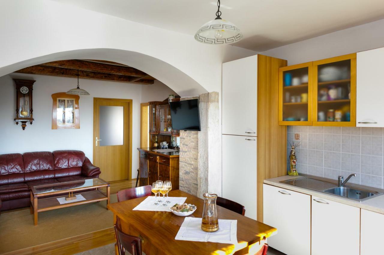 Apartment Ane Kras Luaran gambar